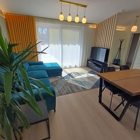 Paernu Posti Apartment Bagian luar foto