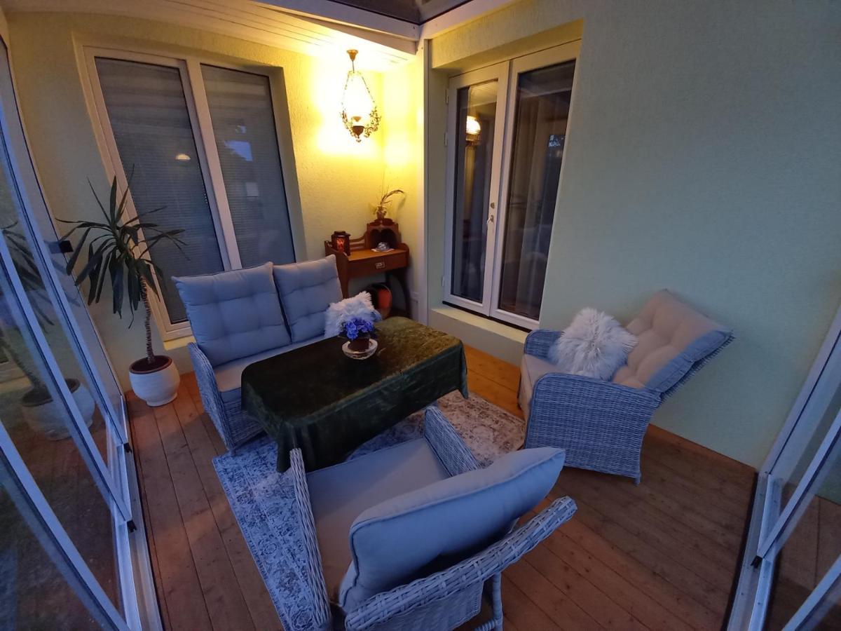 Paernu Posti Apartment Bagian luar foto