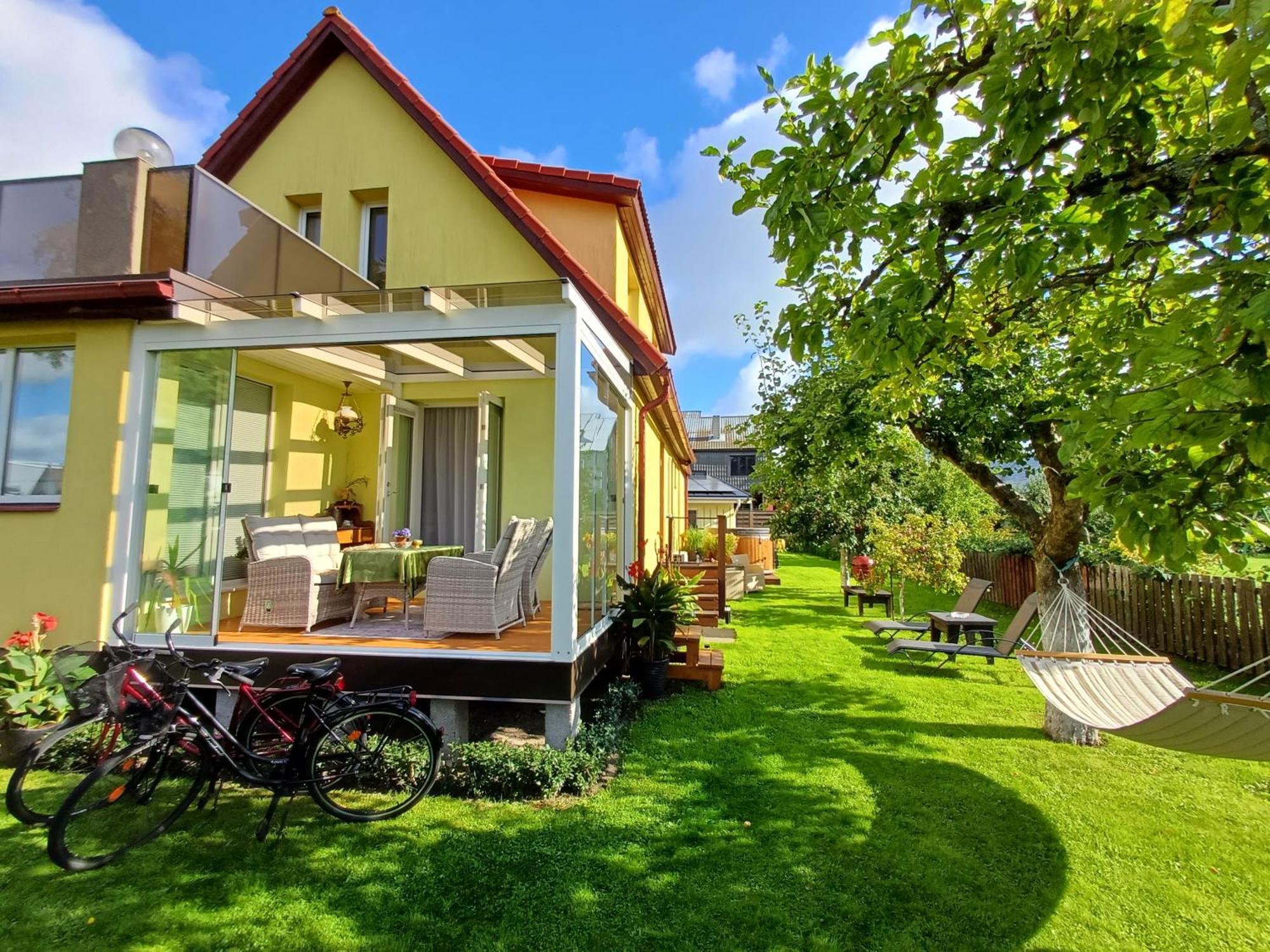 Paernu Posti Apartment Bagian luar foto