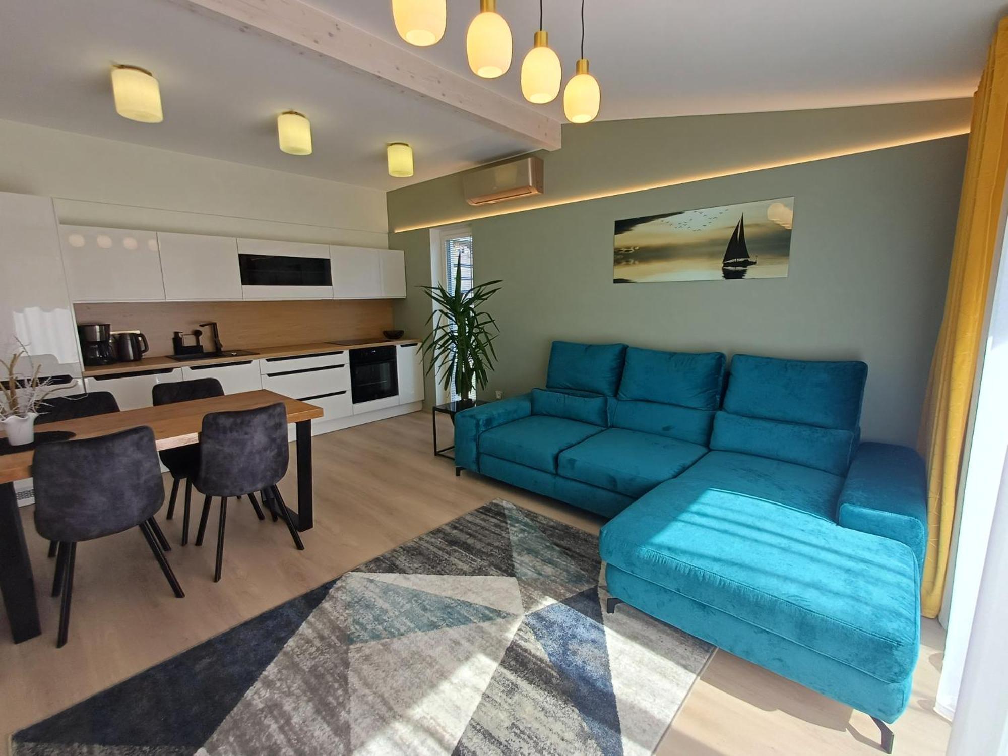 Paernu Posti Apartment Bagian luar foto